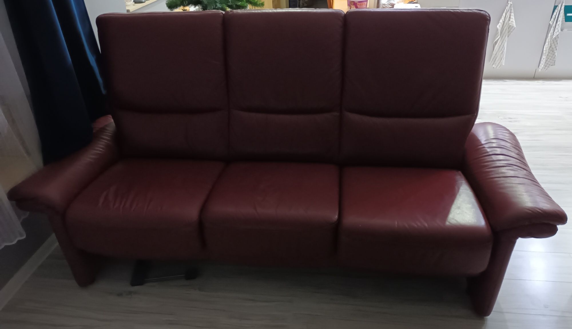 Skórzana kanapa do sprzedania