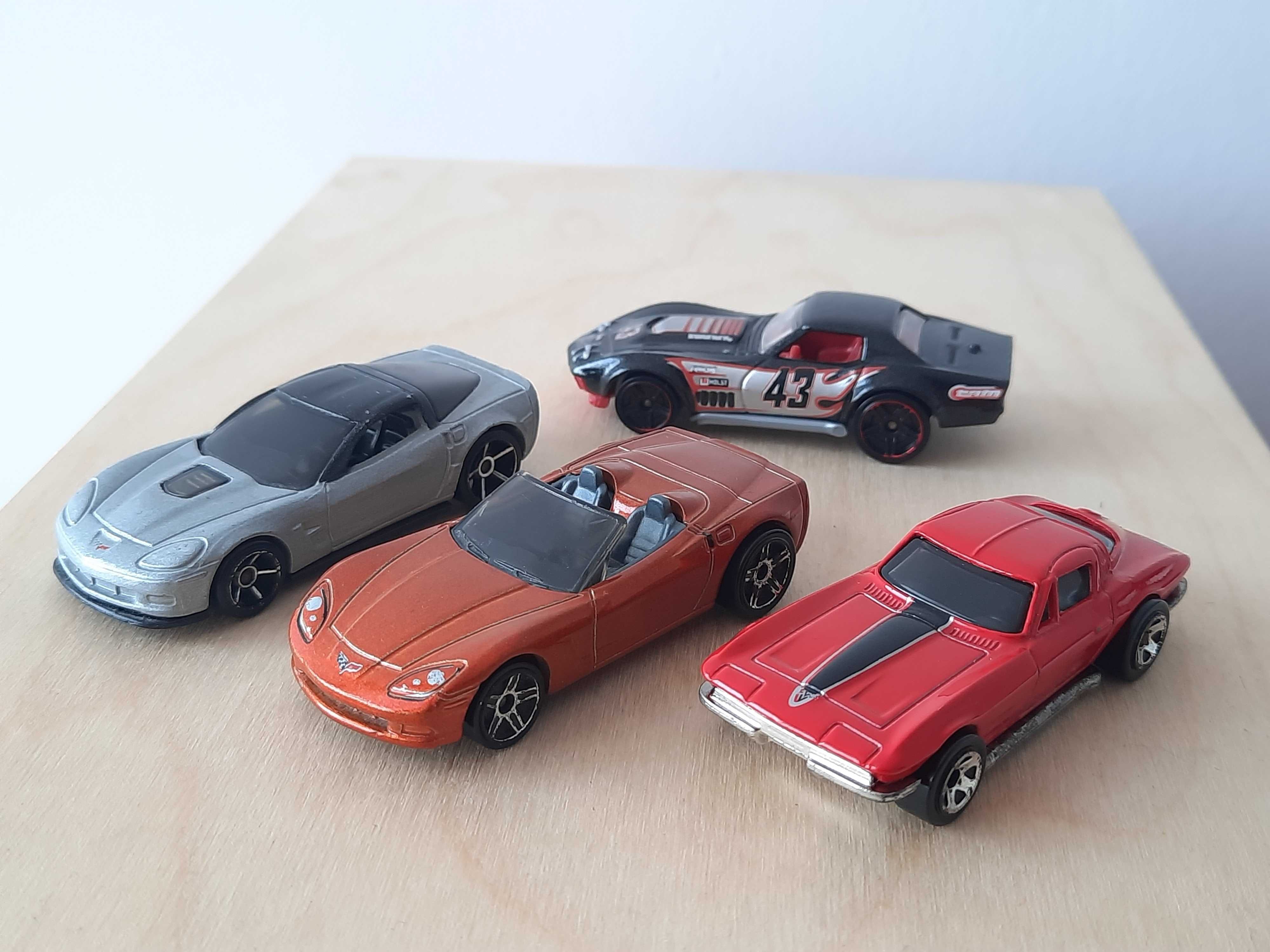 Hot Wheels Chevrolet Corvette 4 resoraki