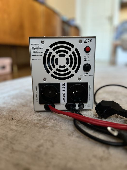 Volt Polska SINUS PRO 1000E 12V/230V ДБЖ
