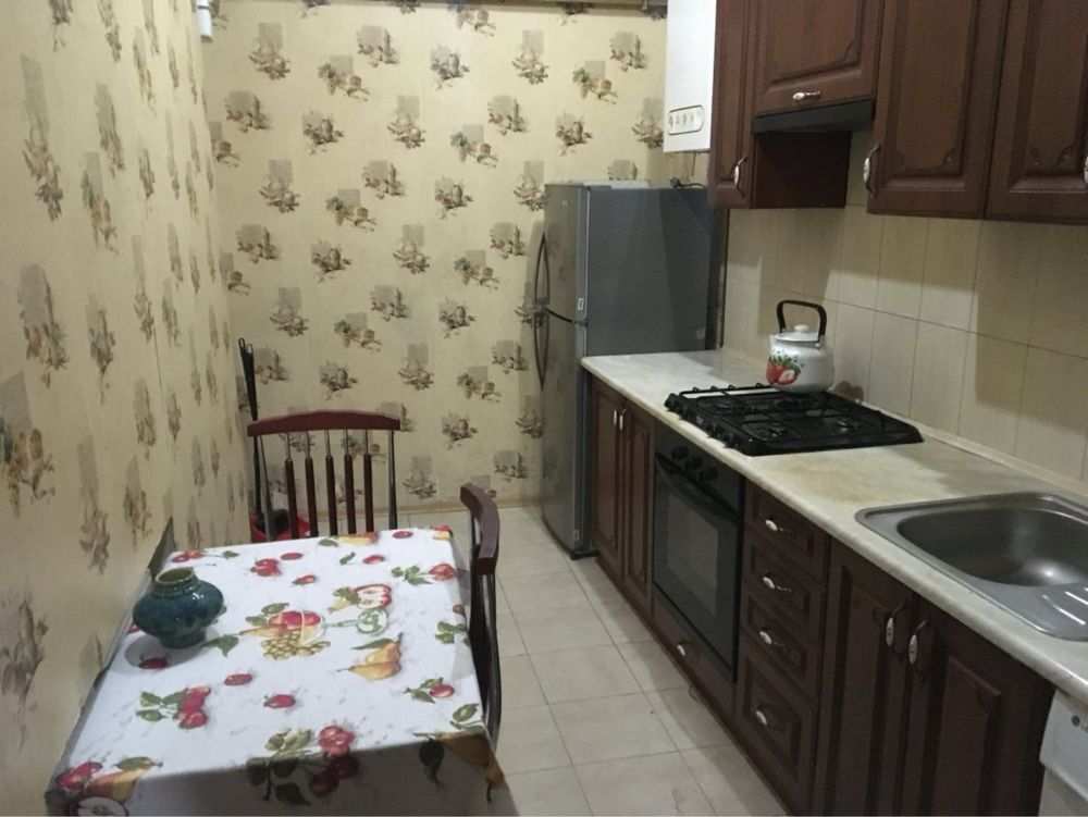 Сдам квартиру комнаты раздельно Екатериненская площадь,1