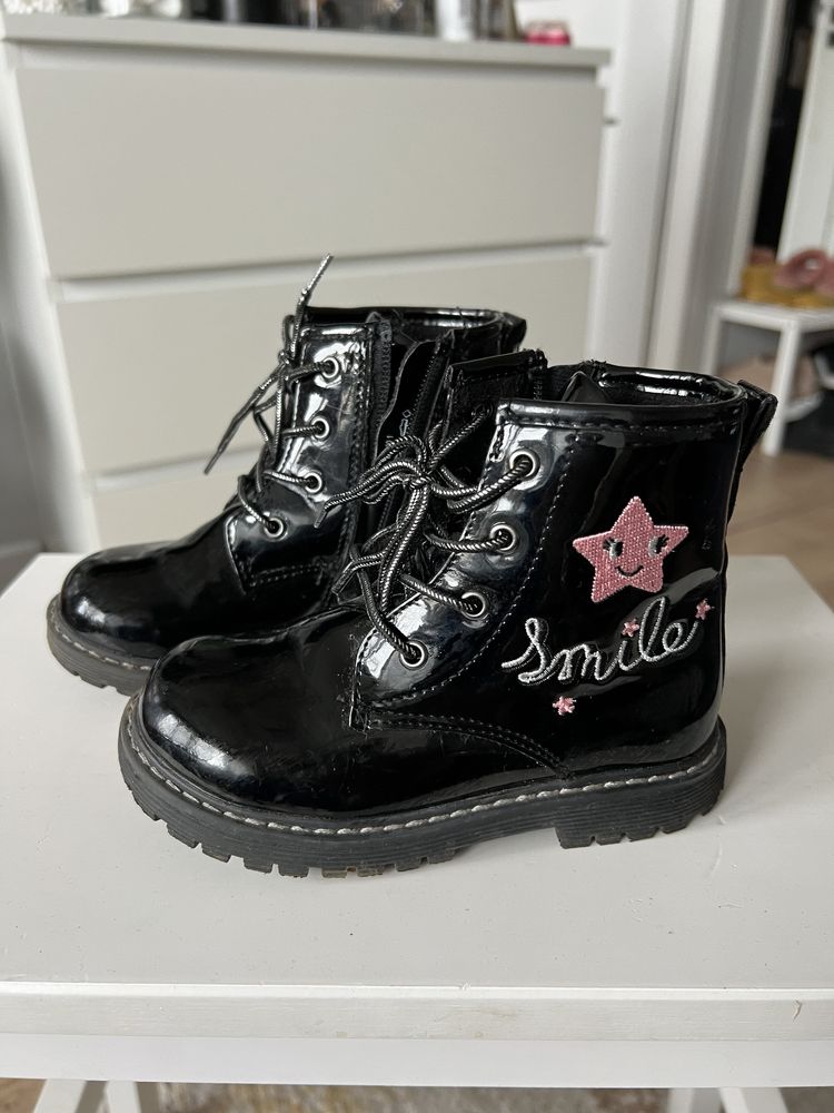 Botki buty dziewczęce lakierowane Deichmann r.25