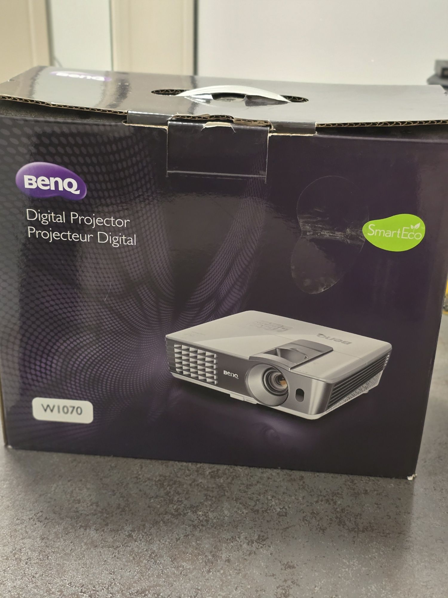 Projektor BENQ W1070