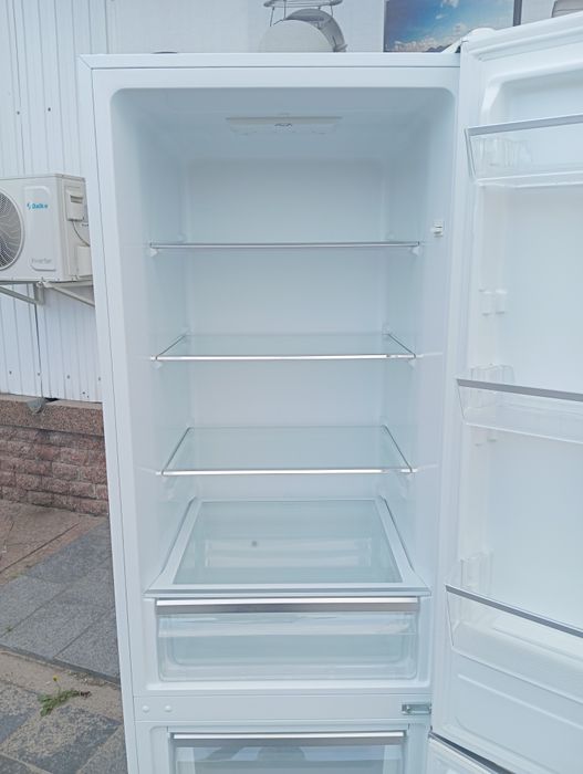 Холодильник Hanseatic 185см из Германии Состояние нового Гарантия