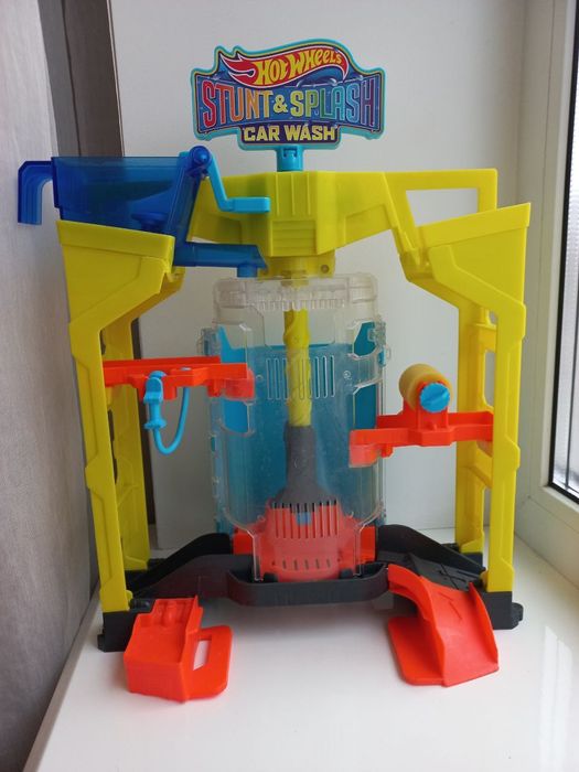 Трек Hot Wheels Автомийка
