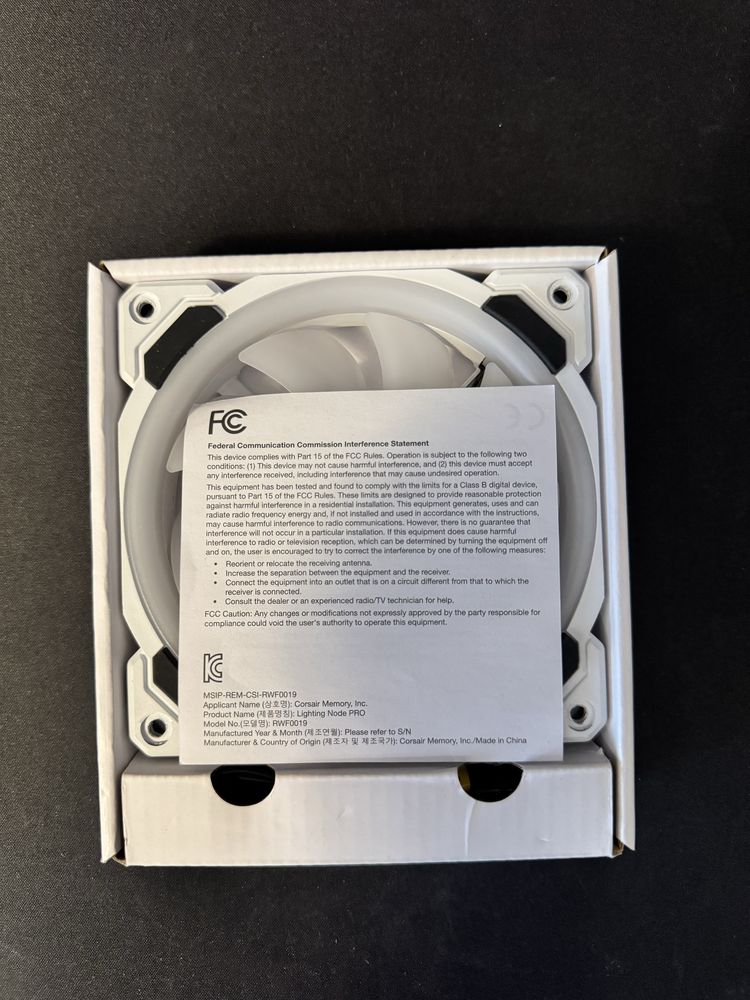 Wentylatory Corsair LL120 RGB 3 + 1 gratis białe