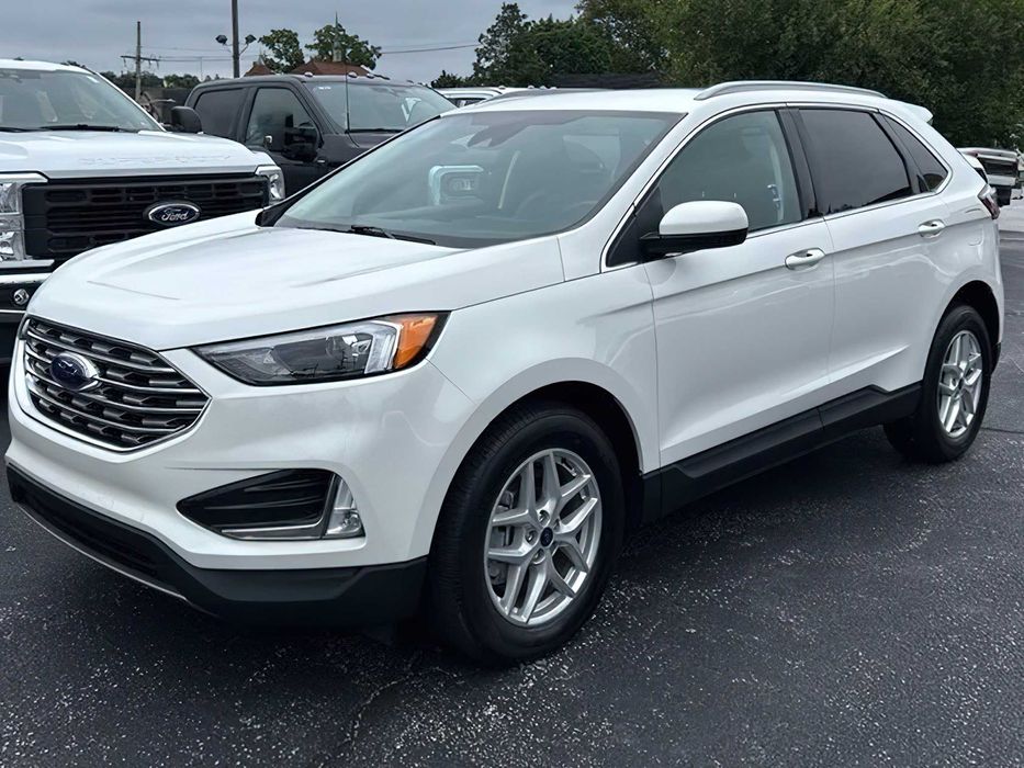 Ford Edge SEL      2022