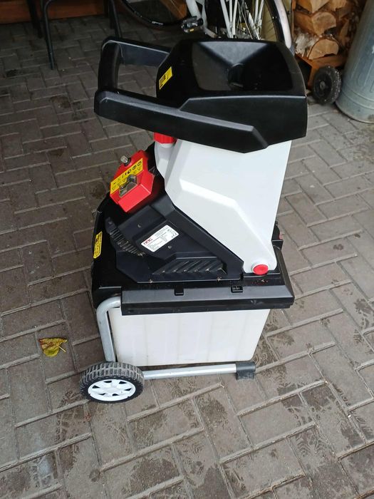 Rozdrabniacz do gałęzi NAC GY6000