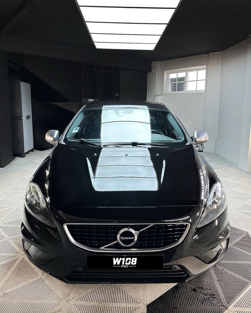 Volvo V40 2.0 D2 R-Design