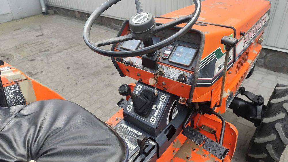 Japoński traktorek Hinomoto E2304 4x4 23KM Super stan