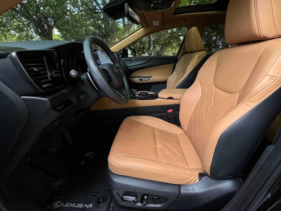 Lexus NX 350h Luxury      2025