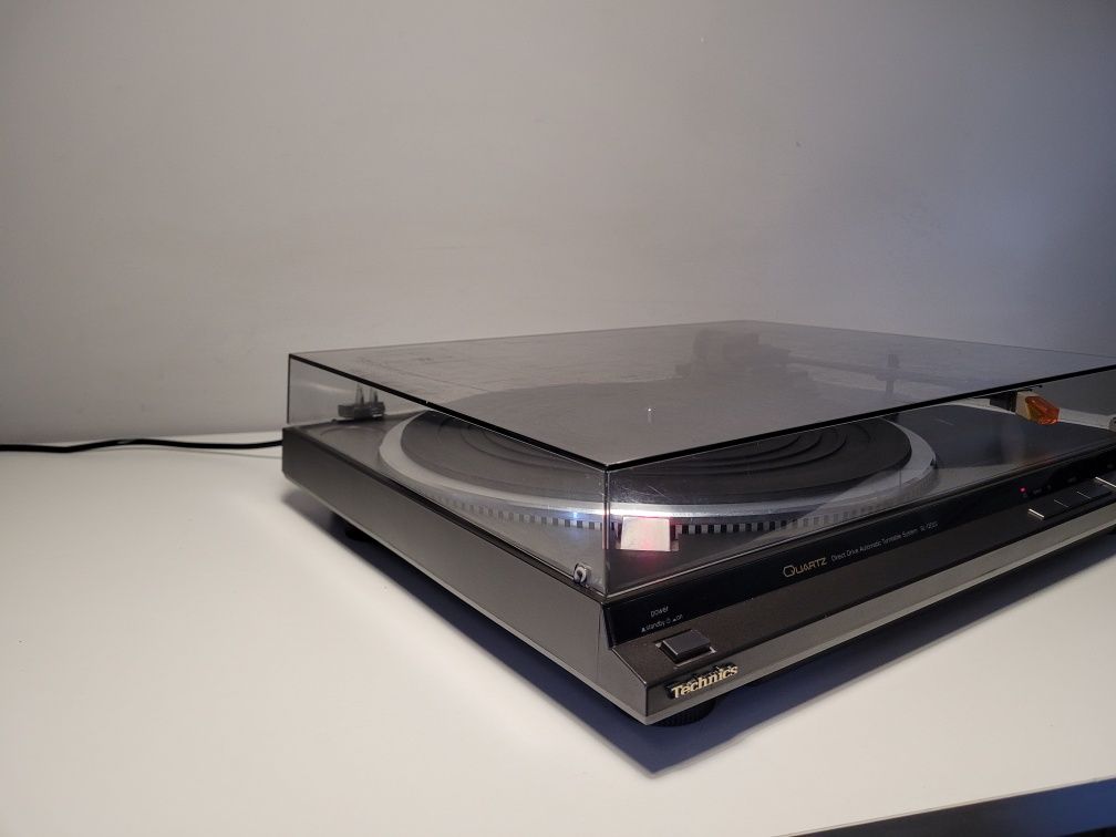 Gramofon Technics SL-QD22 – Direct Drive,Quartz, półautomat, po serwie