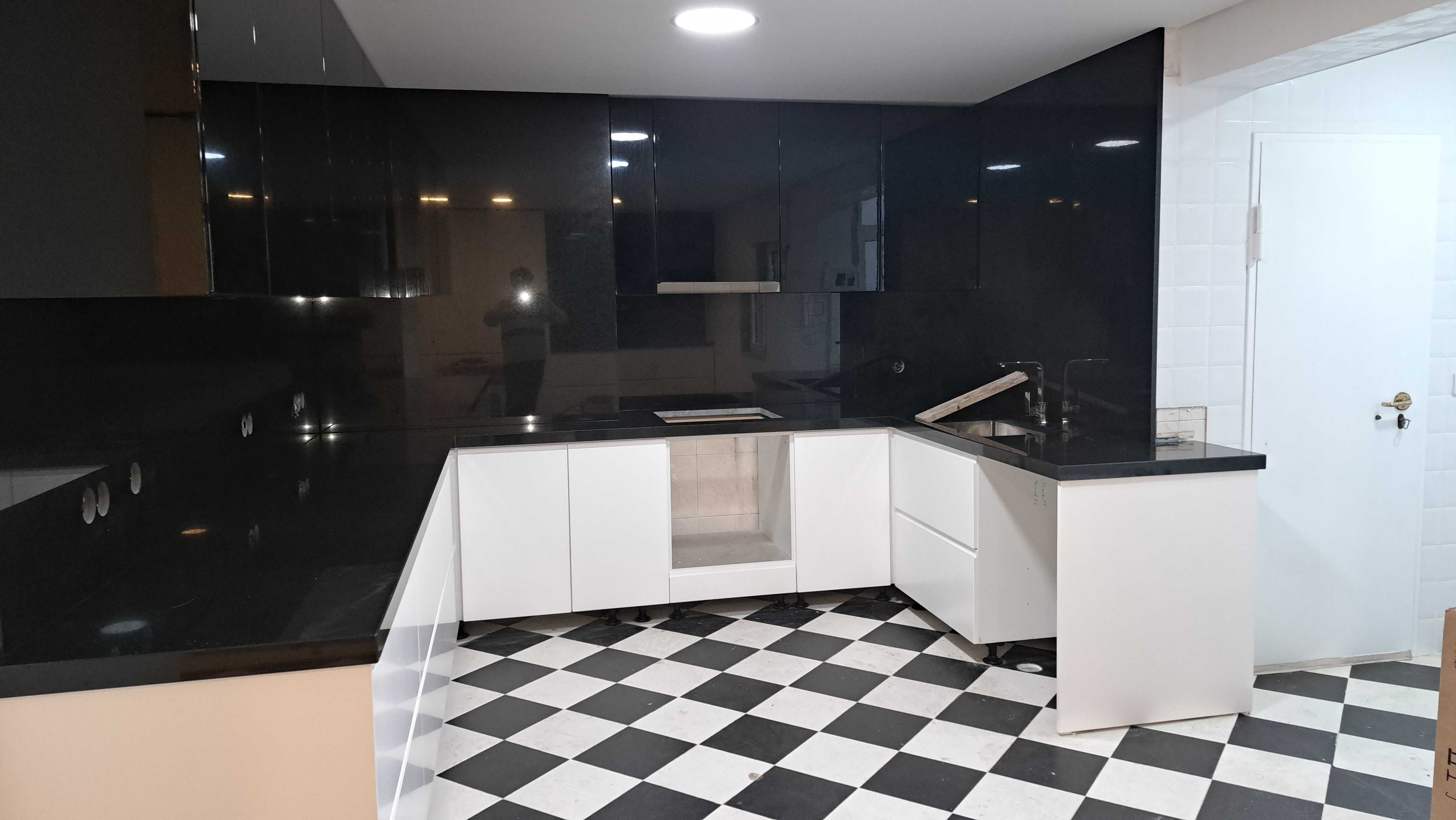 T5 SD Benfica com 315m2 Remodelado com 2 Lug Gar e Arrecadação