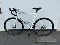 Rower typu gravel Nishiki