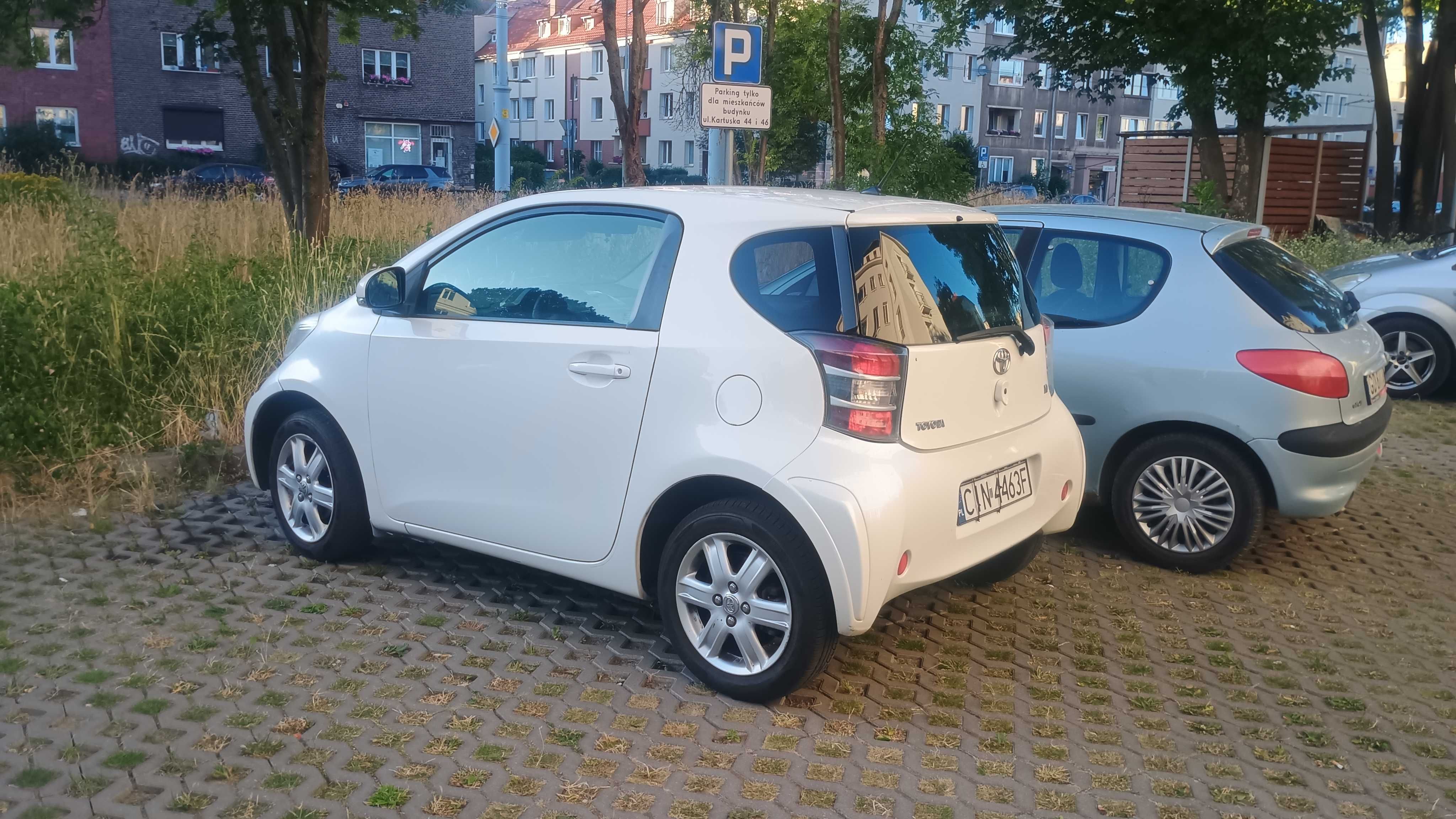 TOYOTA IQ 1.0 2009
