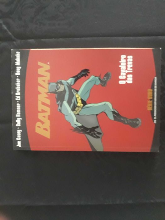 Livro Batman- O Cavaleiro das Trevas , da Série Ouro.