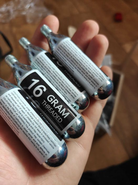 Різьбові CO₂ балончики по 16 гр