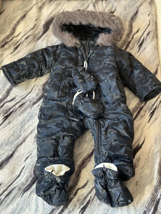 Зимовий комбінезон