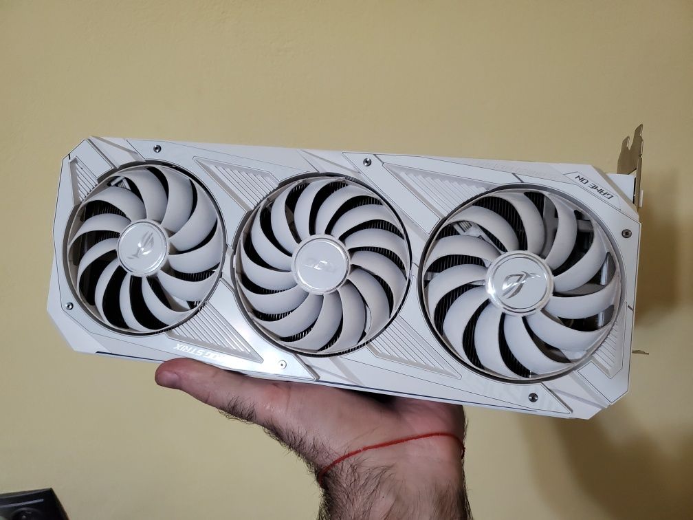 RTX 3090 Asus Rog Strix 24Gb