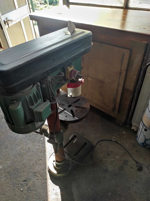 Coluna vertical de furar