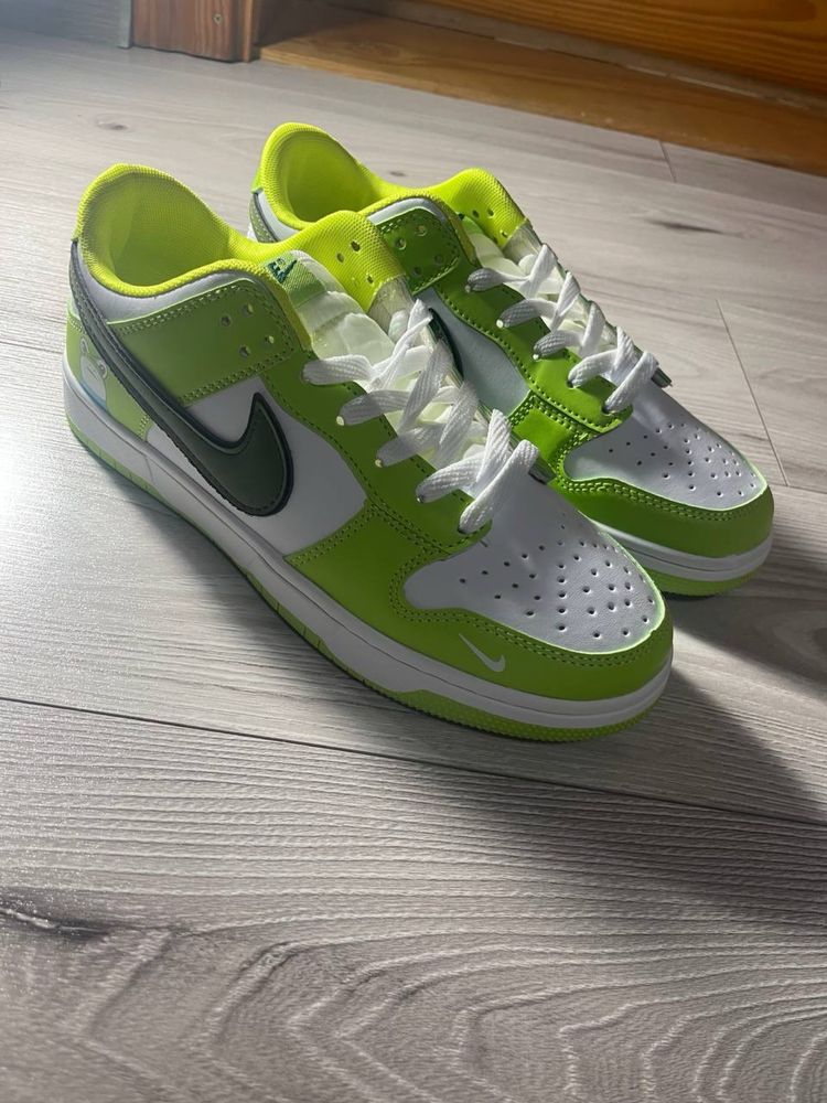 Кросівки Nike SB dunk Green Frog