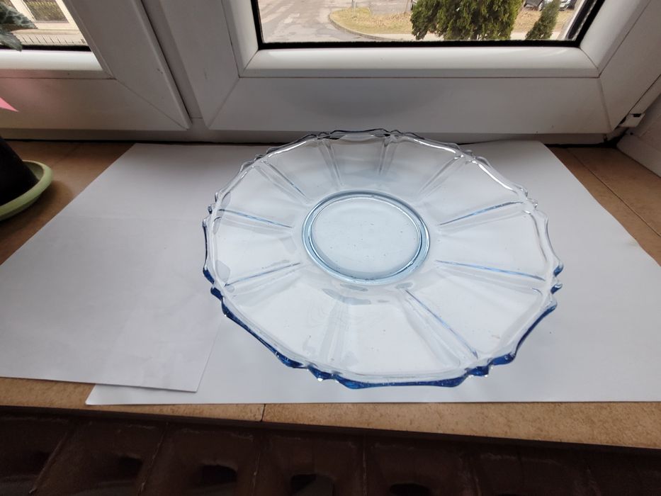 Błękitny talerz do ciasta Drost