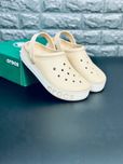 Новинка! Женские удобные мягкие кроксы бежевые уличные crocs