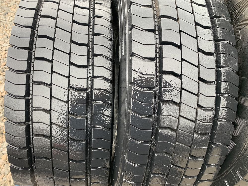 B69. 245/70/17,5 Continental LDR