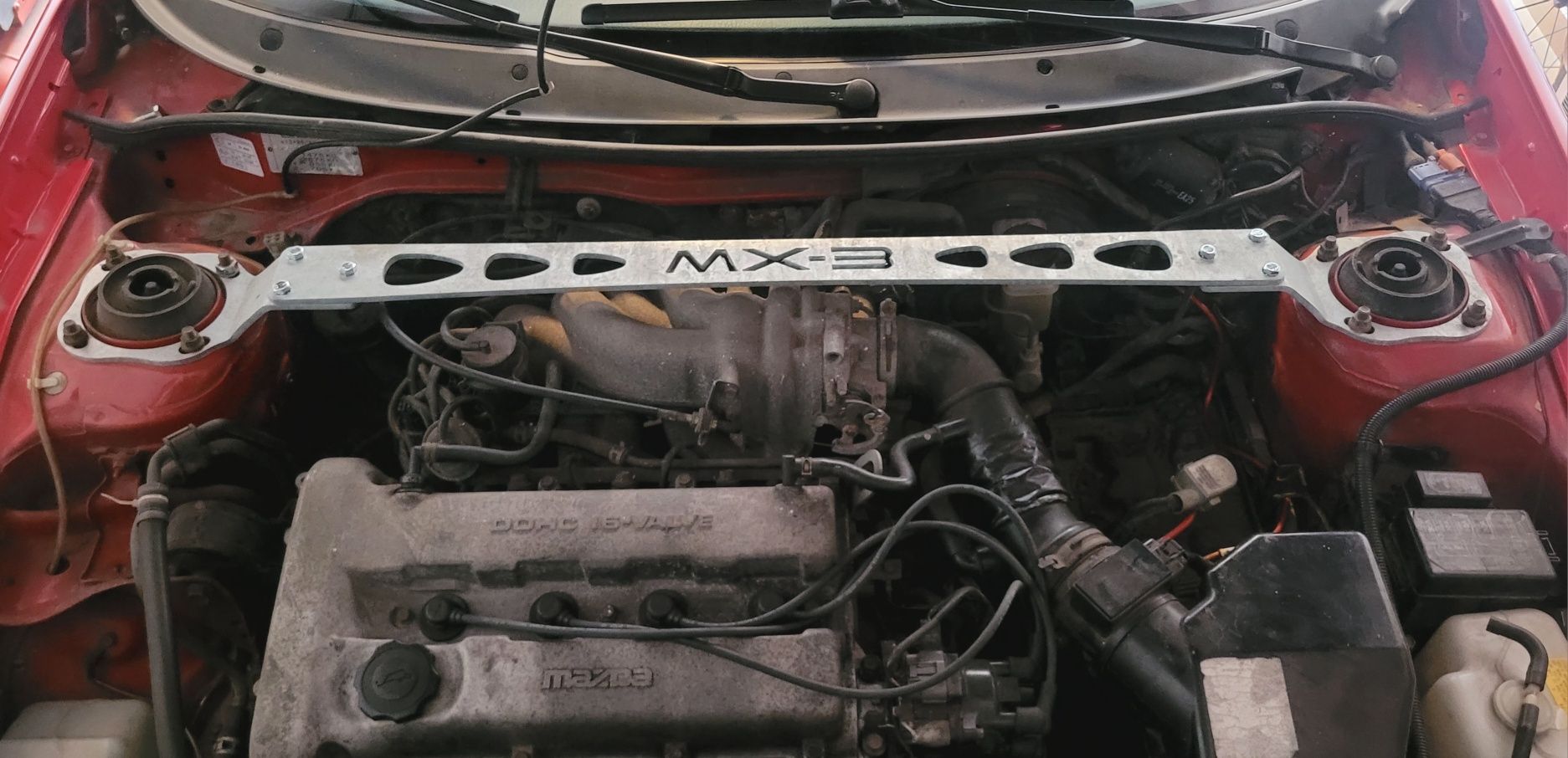 Mazda MX3 1.6 16V DOHC