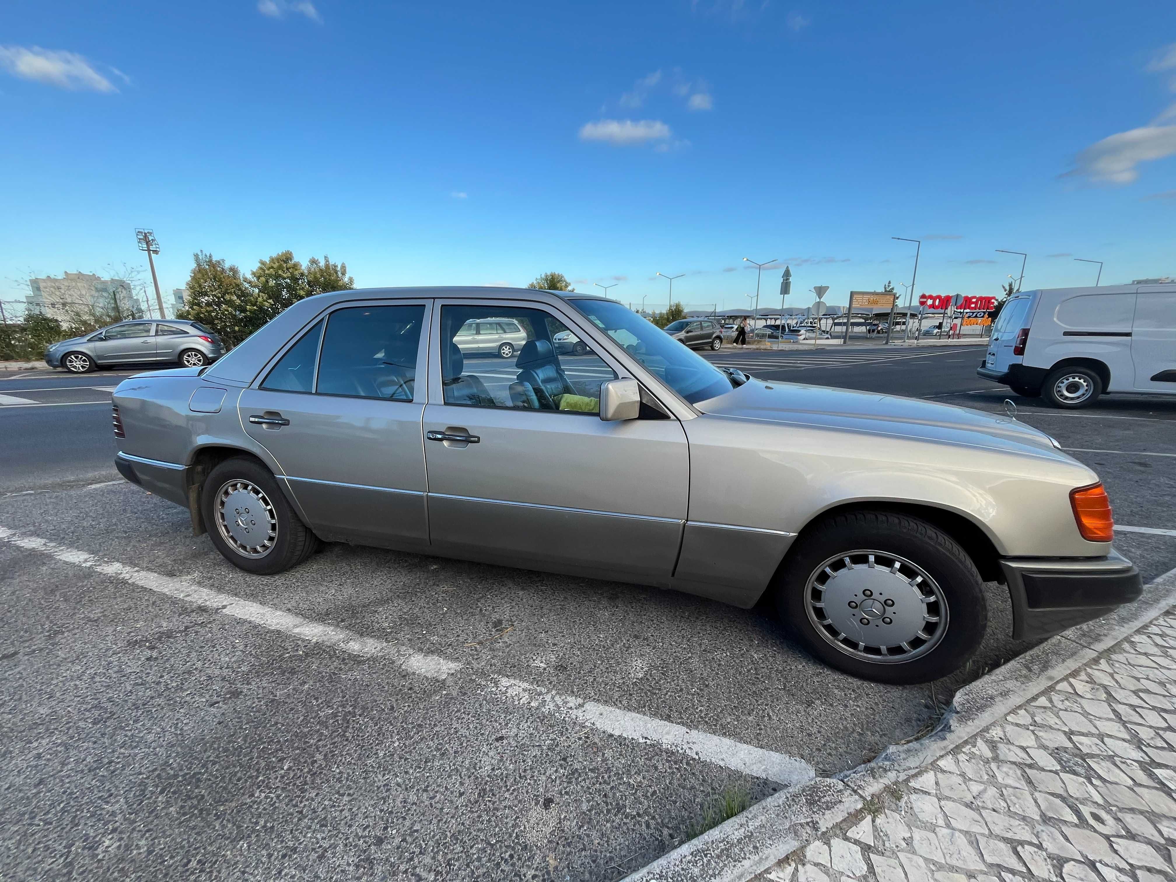 Mercedes-Benz 300D (124)