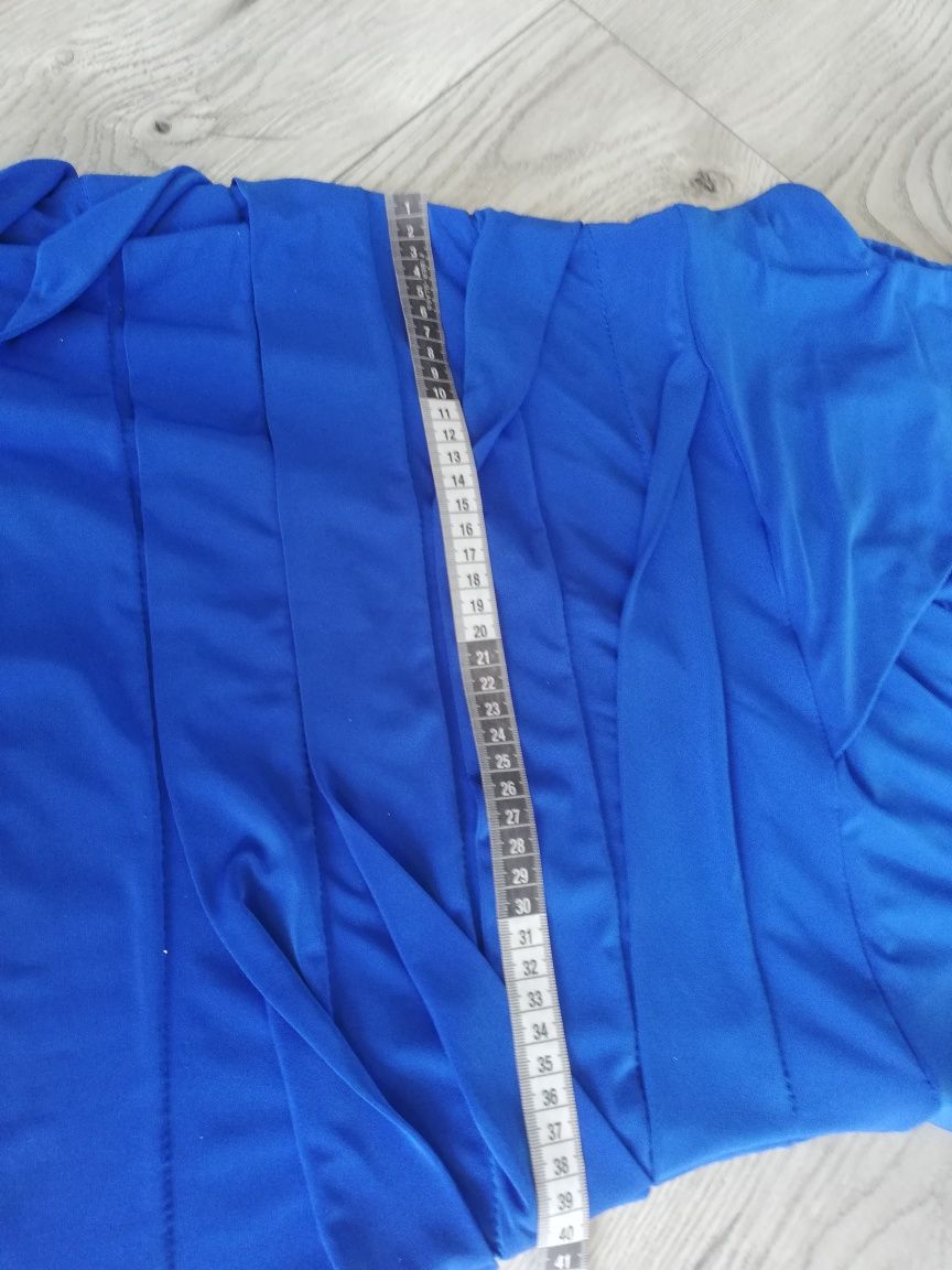 R. 40 kobaltowa chabrowa sukienka dekold w serek