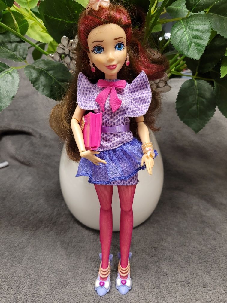 Lalka Jane Następcy Hasbro córka Dobrej Wróżki