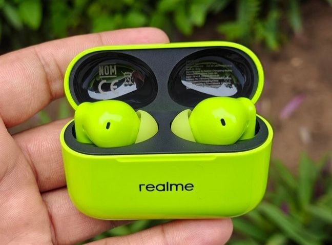 Навушники бездротові Realme Buds T200 Нові Запаковані Bluetooth LDAC.