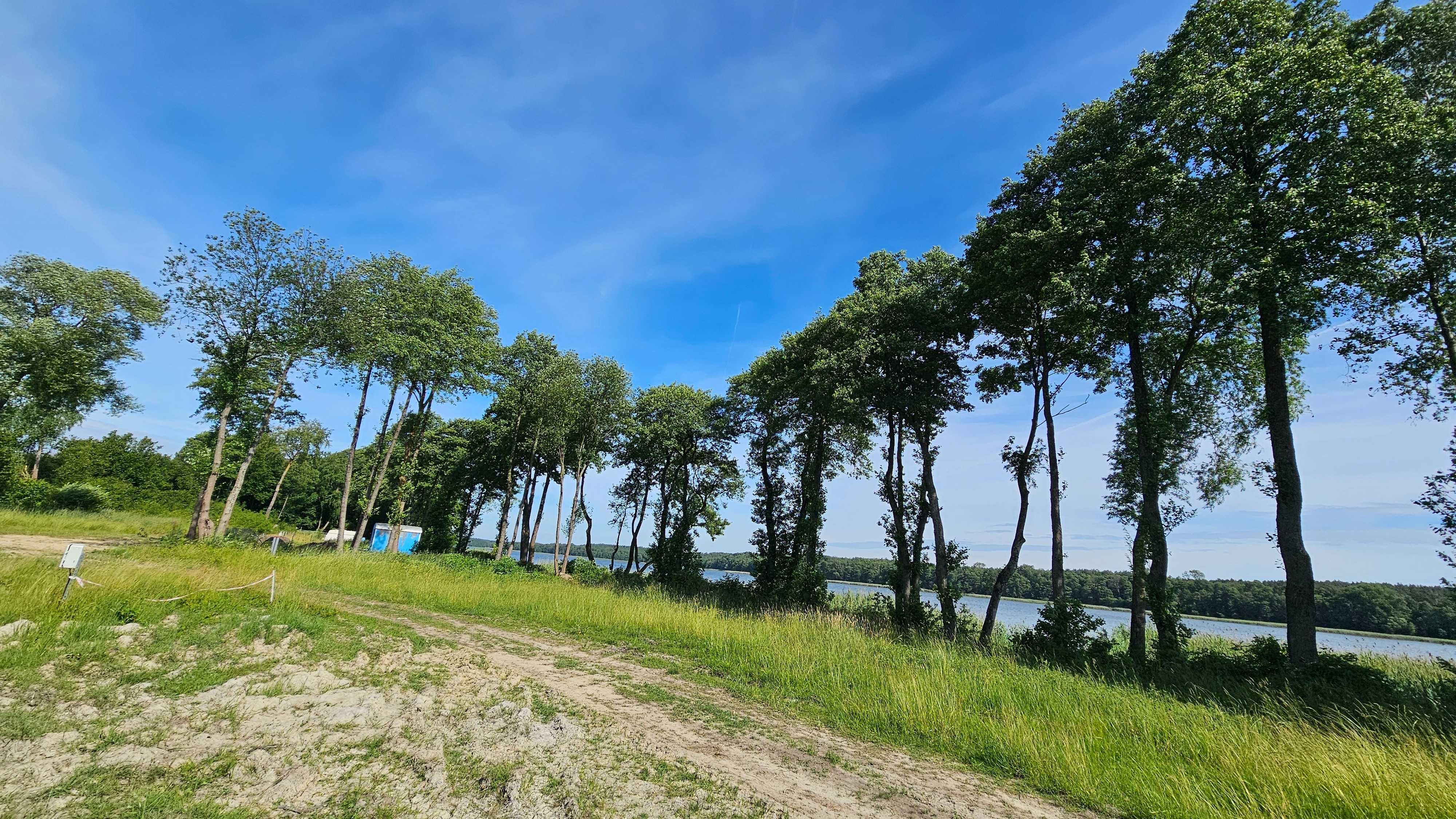 piękna działka nad jeziorem na poj.Drawskim