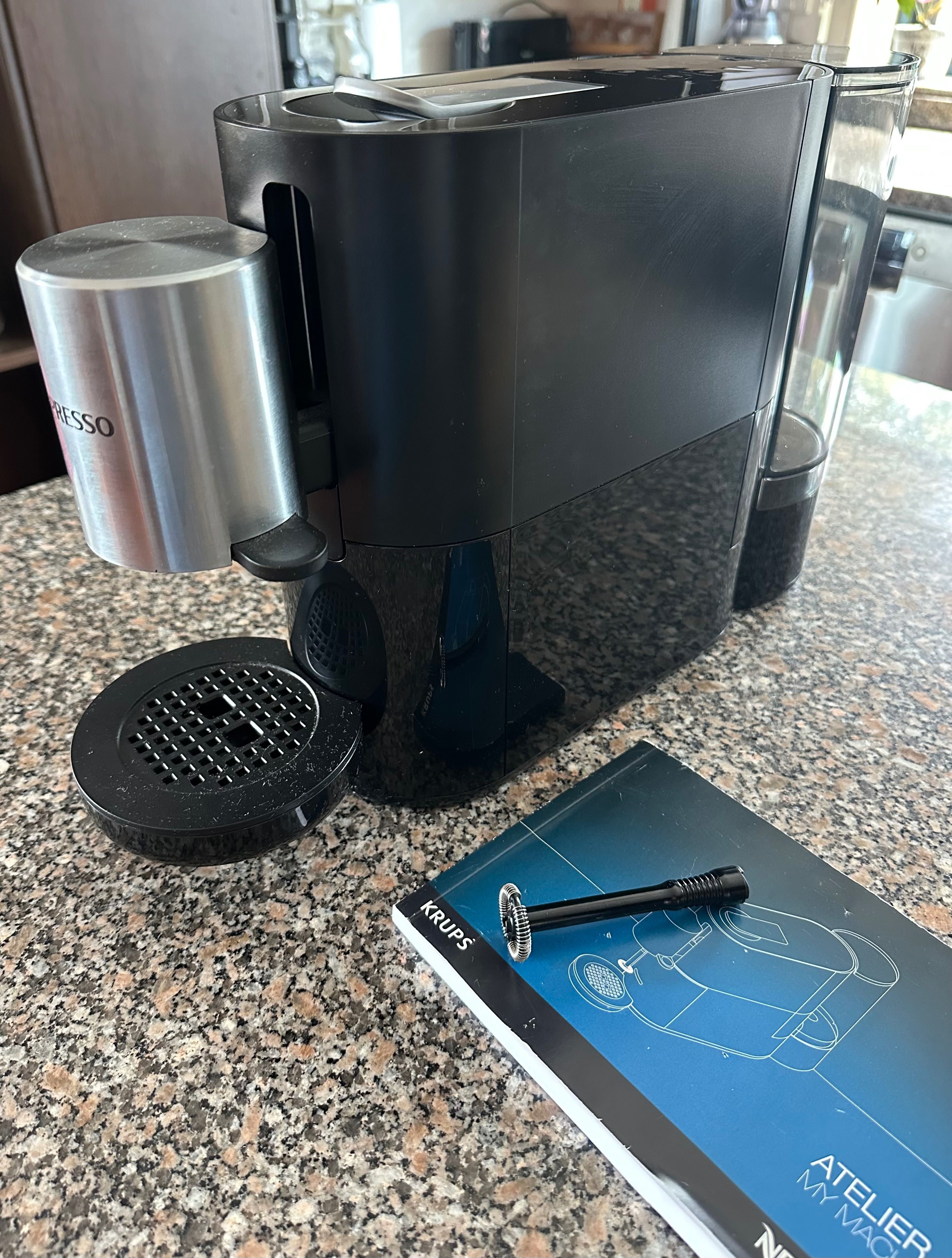 Máquina de Café KRUPS Nespresso Preto