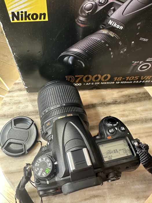 Nikon D7000 + obiektyw 18–105mm VR + akcesoria