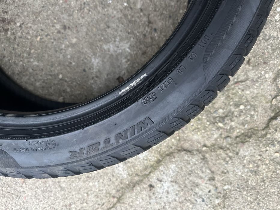 225/45/19 96V Pirelli Sottozero 3 RSC