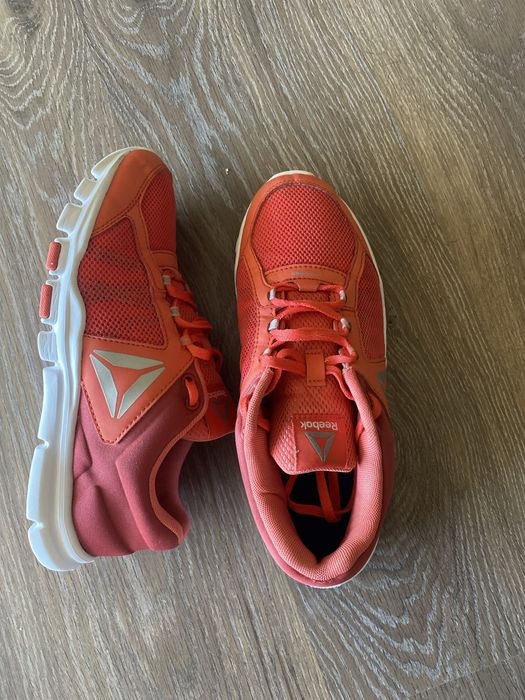 Кросівки жіночі REEBOK YOURFLEX Memory Foam