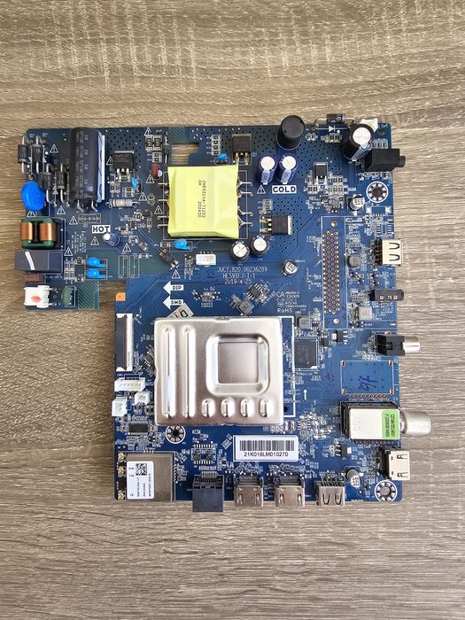 realme 43" (RMT102) Деталі