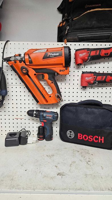 Wkrętarka Bosch GSR 12V-15 + 2x2ah