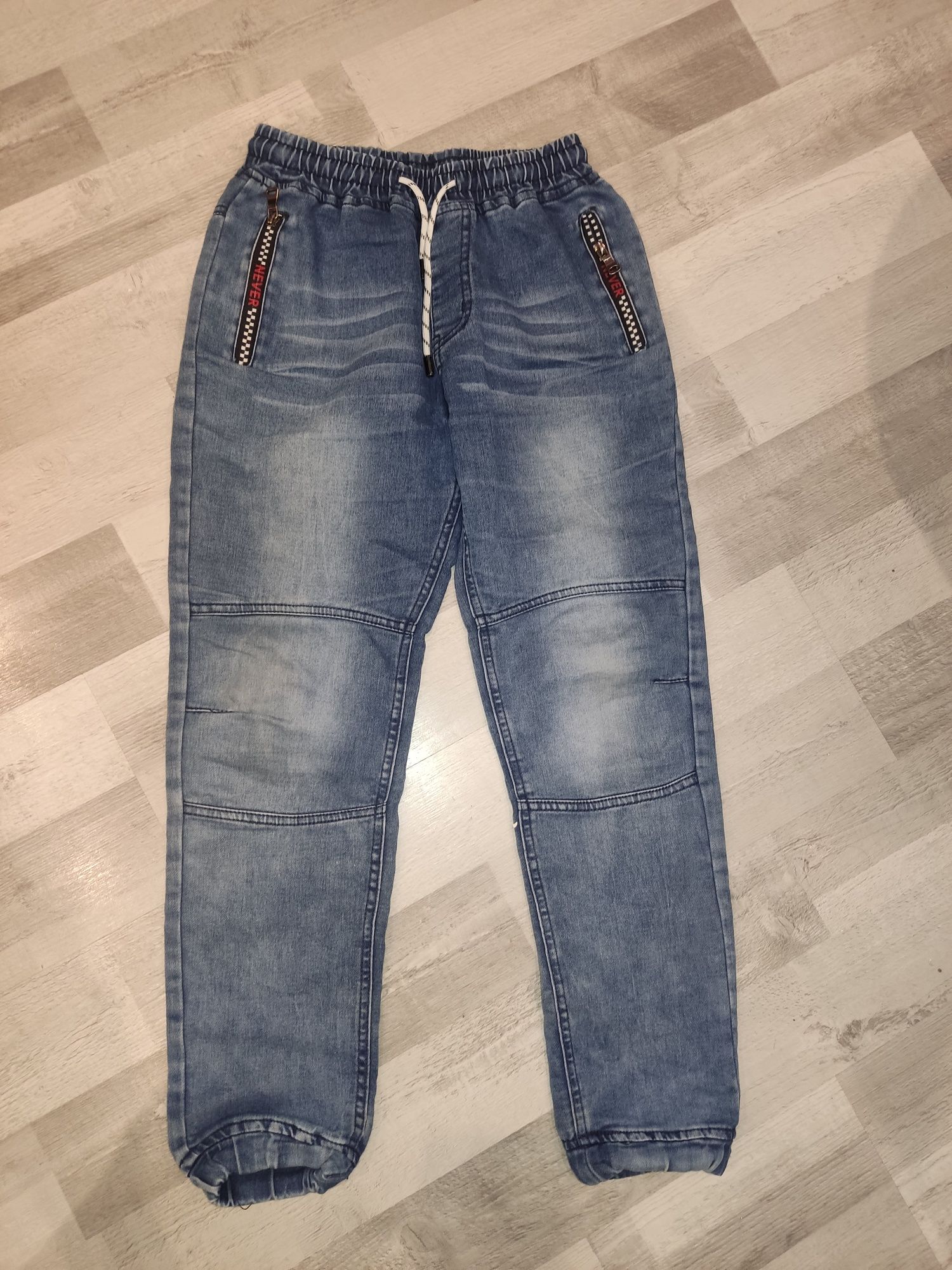 Spodnie jeansowe 146/152