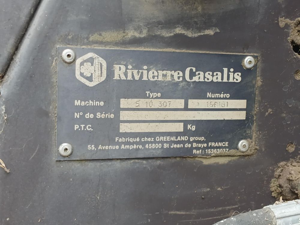 Przyczepa samozbierająca Claas U33, Balotnica Rivierre Casalis RC 115