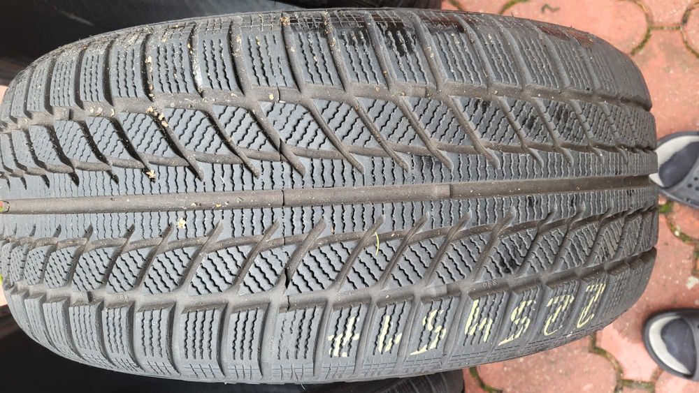 Sprzedam opony używane