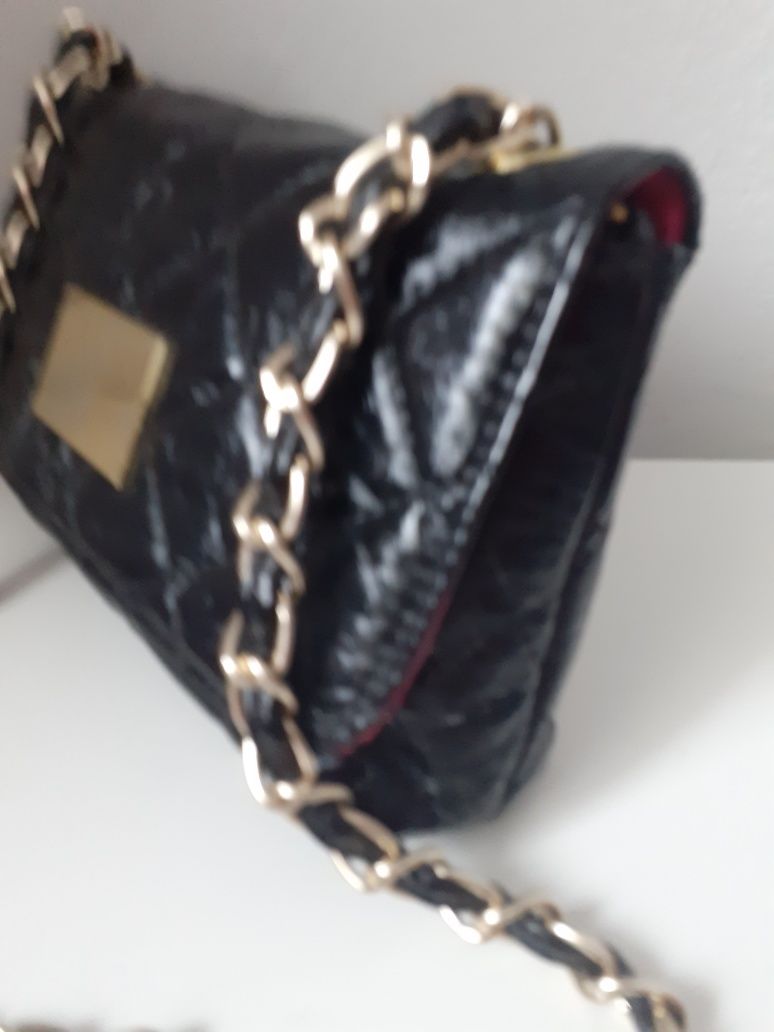 Czarna torebka pikowana 25cm/ 16 cm