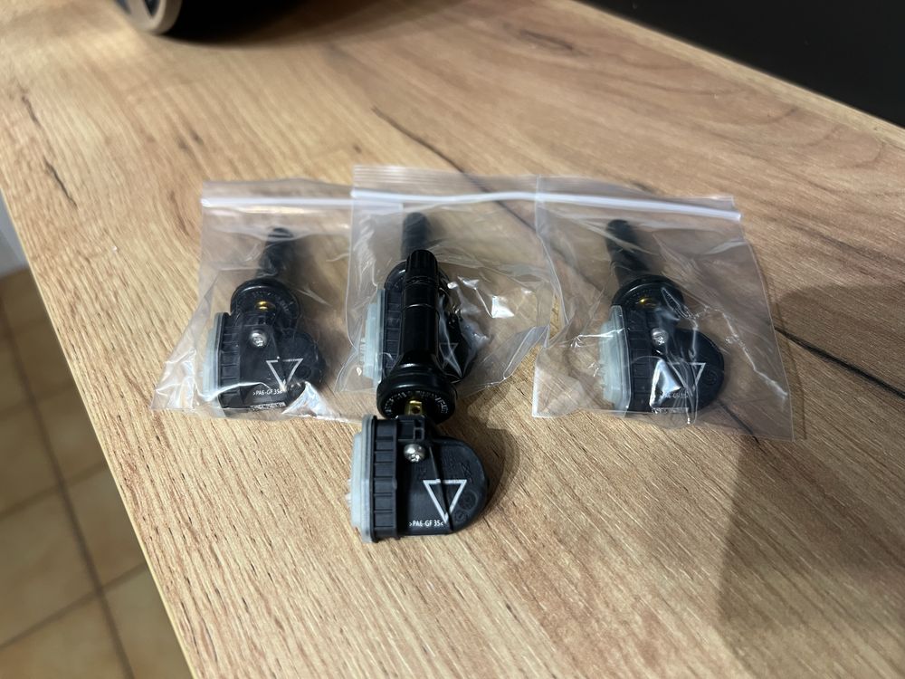 Czujniki ciśnienia opon powietrza FORD^ 433MHz TPMS Nowe^ cena-4szt^