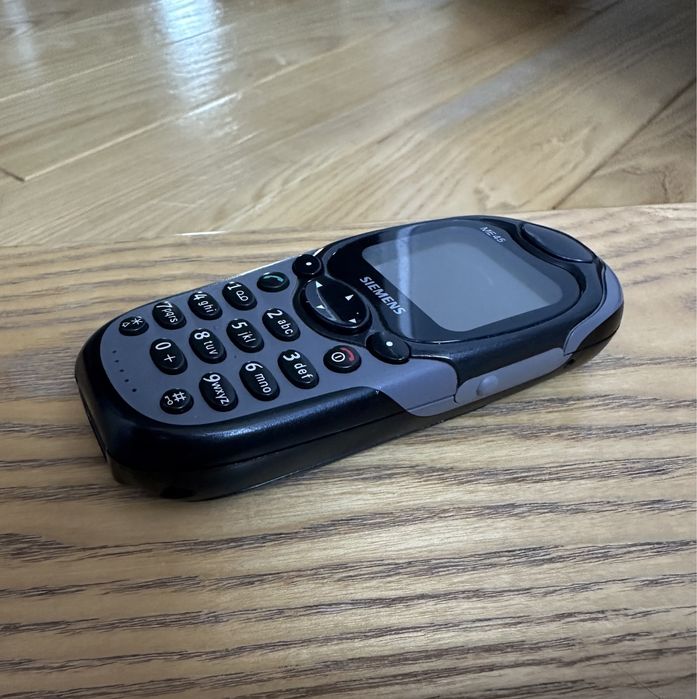 Телефон оригінал siemens me45 + зарядний пристрій