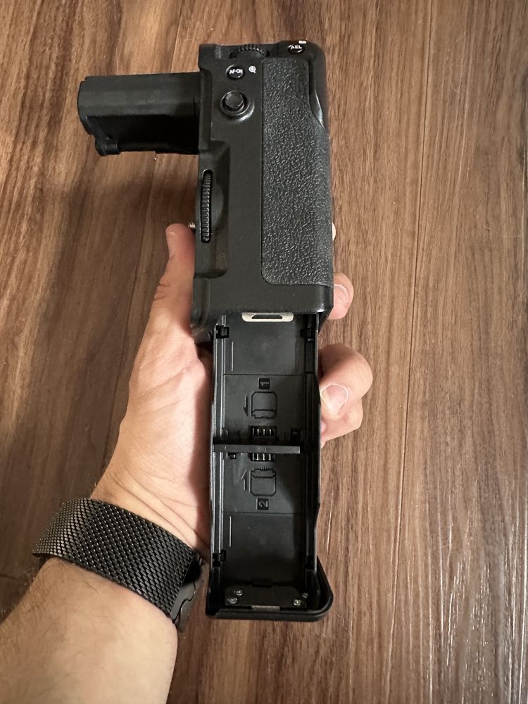 Neewer Battery Grip (Sony A7RIII / A7III / A9)