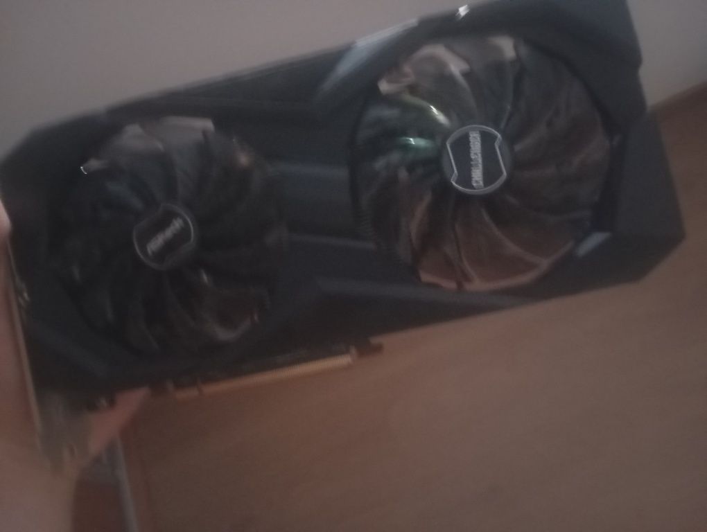 Vendo RX 6600 ASRock