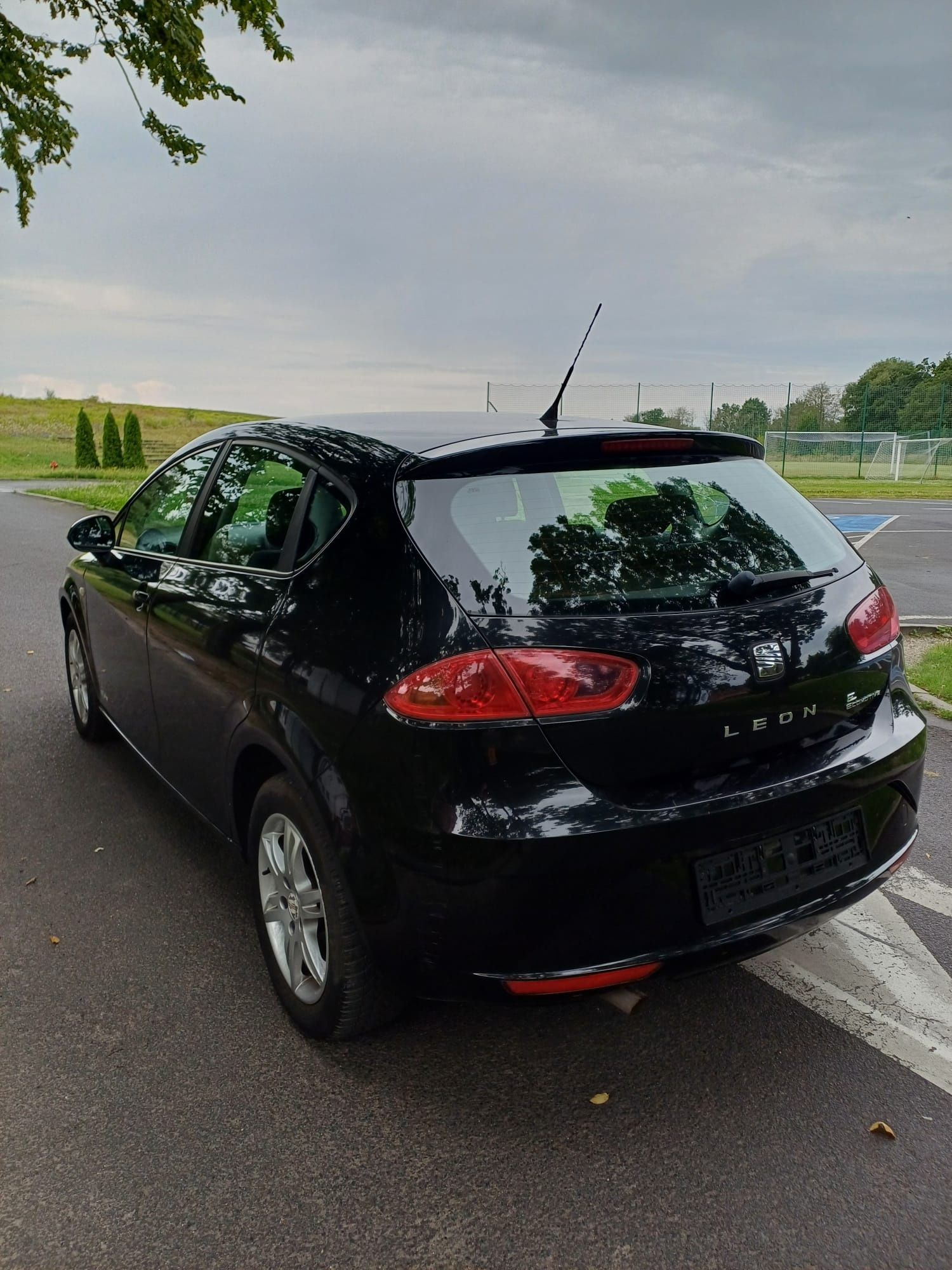 Seat Leon 1,6 tdi super stan Anglik