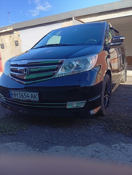 Продам Honda Elysion