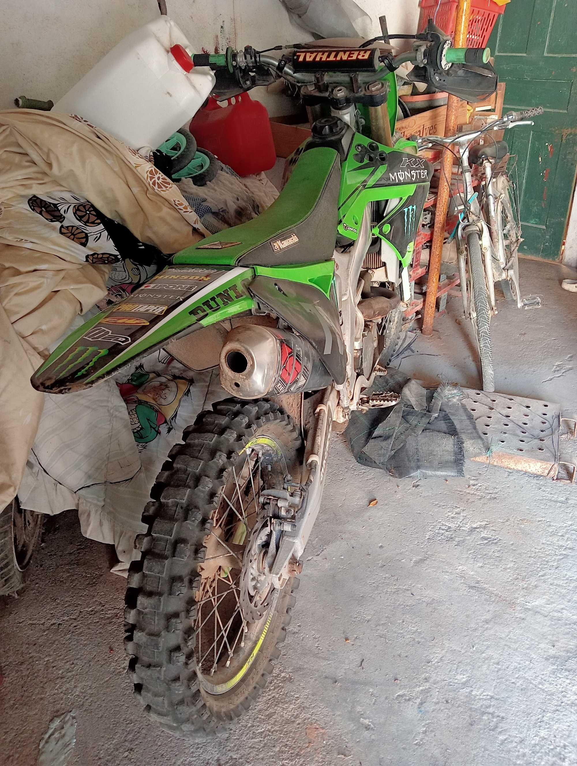 Kawasaki 250 4T IMPECÁVEL